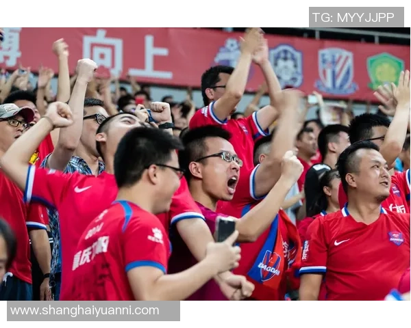 全球足球球星粉丝热情互动共筑梦想家园 全球足球球星粉丝热情互动共筑梦想家园