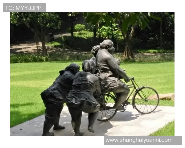 墙纸宿舍里的足球梦：球星们的青春岁月与奋斗历程